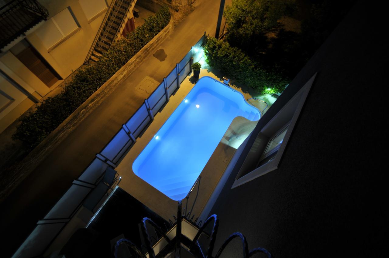 Apartments & Rooms Villa Maslina Trogir Exterior foto