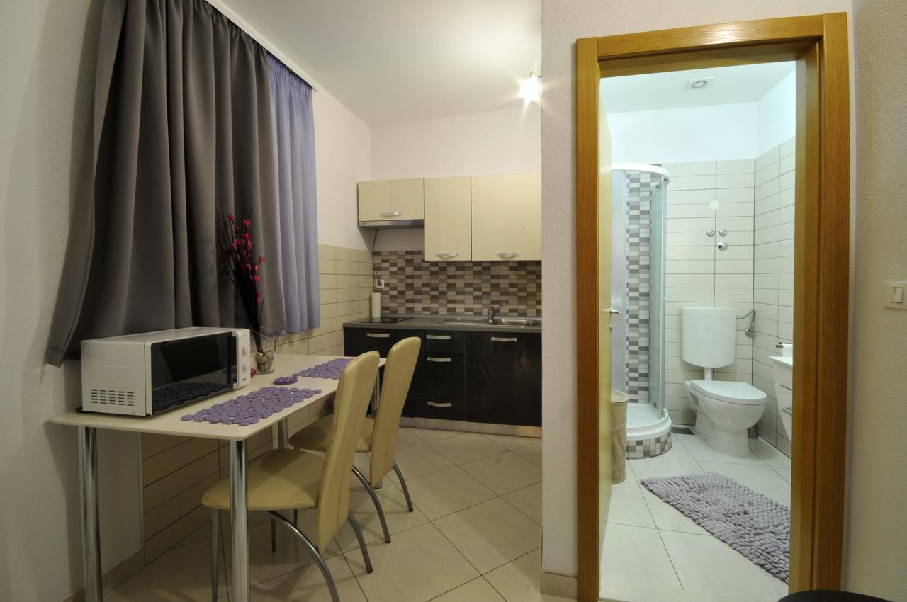 Apartments & Rooms Villa Maslina Trogir Exterior foto