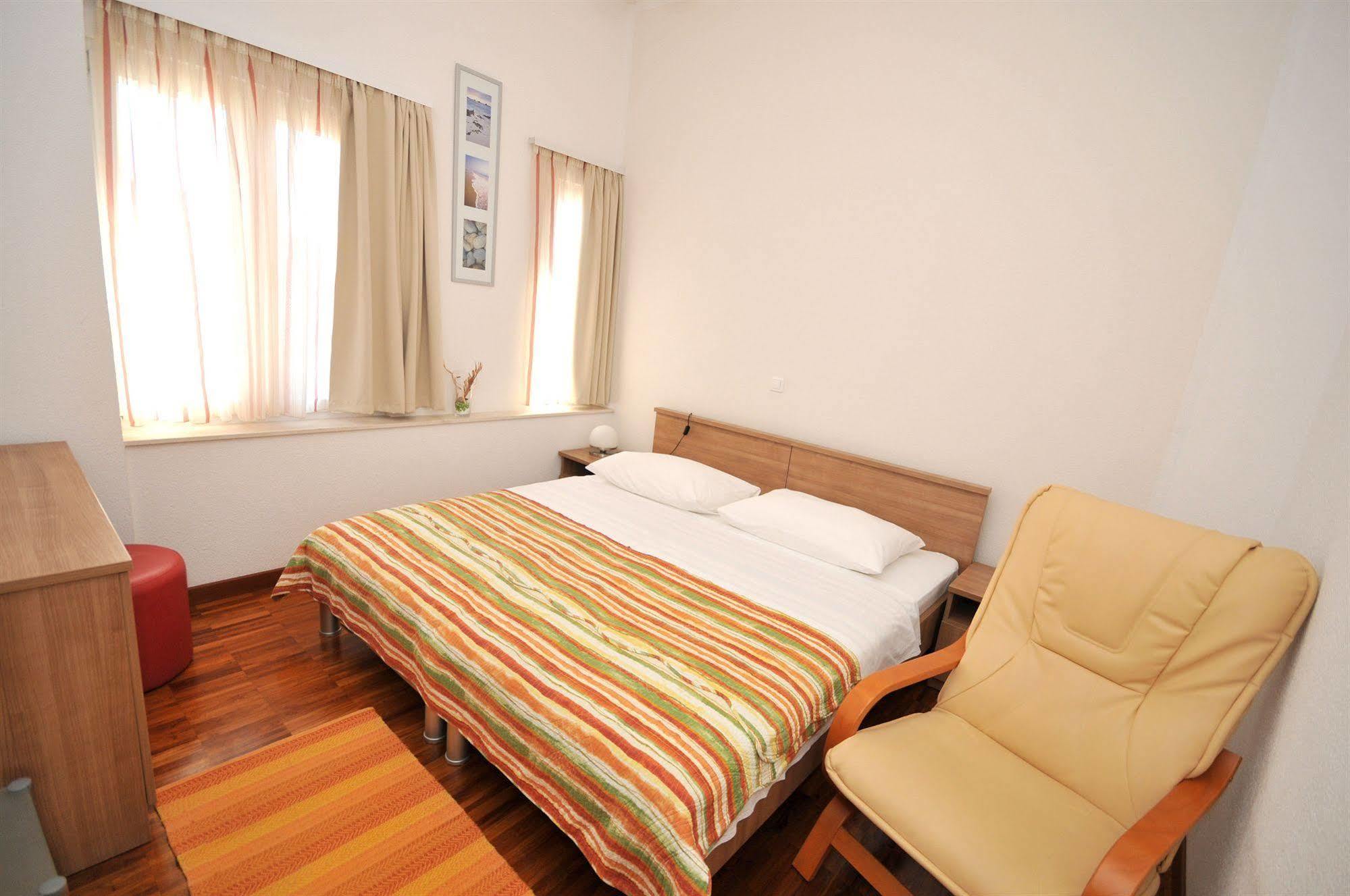 Apartments & Rooms Villa Maslina Trogir Exterior foto